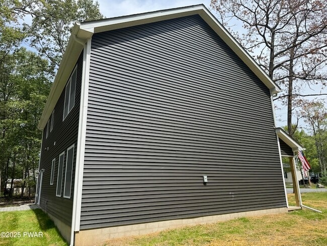 Building Photo - 125 Cobblestone Dr