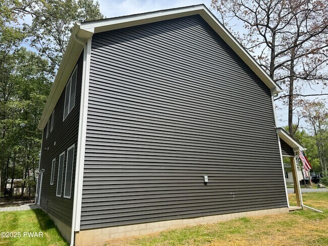 Foto del edificio - 125 Cobblestone Dr
