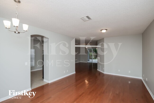 Foto del edificio - 2298 Maeve Cir