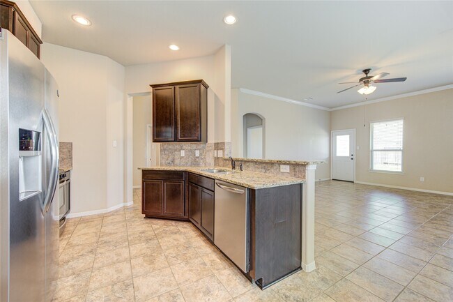 Building Photo - 23022 Silver Linden Ct