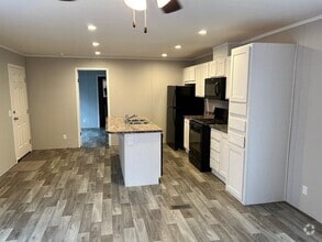 Building Photo - 268 Oak Lawn Dr