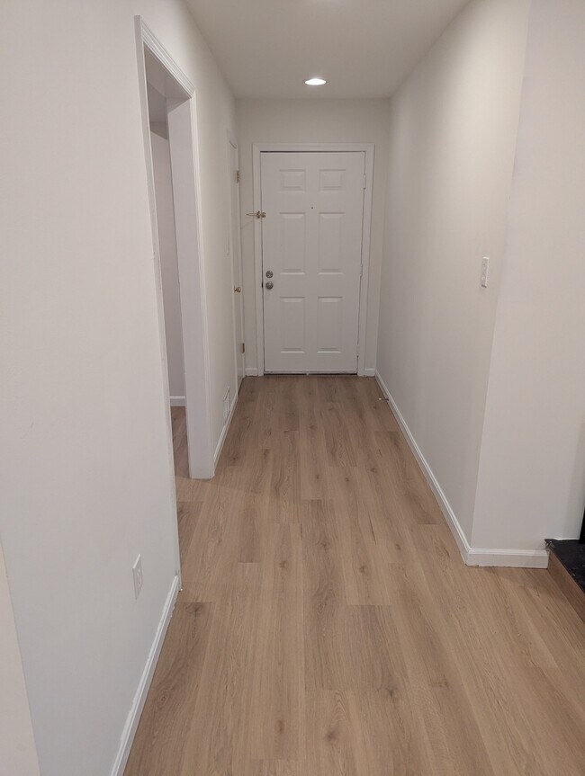 Foto del edificio - 28 Windbrooke Cir