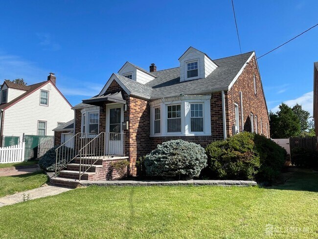 Building Photo - 326 Desota Ave