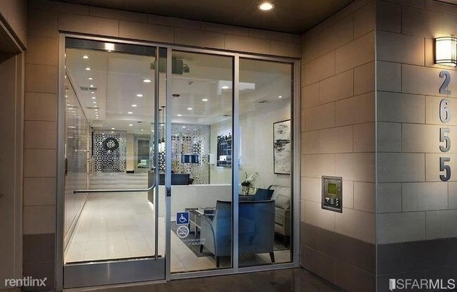 Foto del edificio - 2655 Bush St