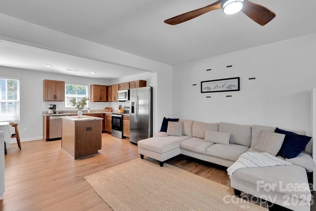 Foto del edificio - 4008 Haldane St