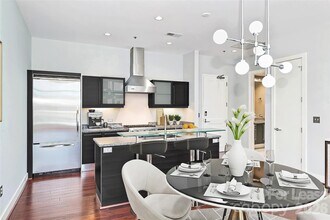 Building Photo - 1100 Metropolitan Ave