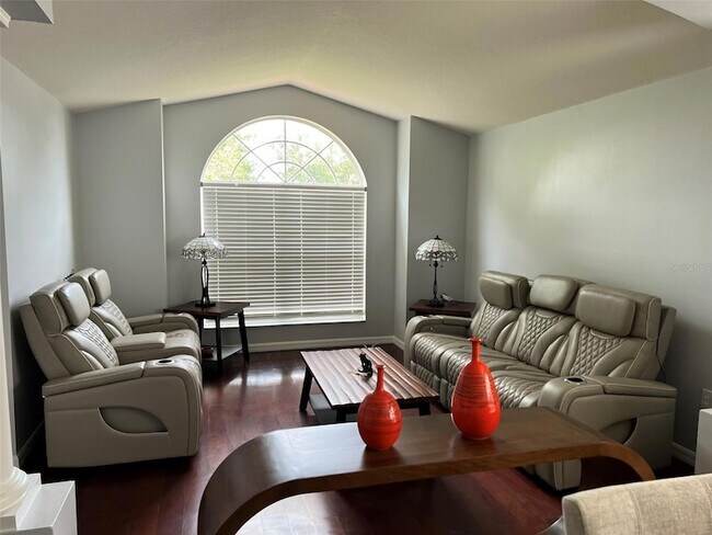 Building Photo - 923 Tramells Trail