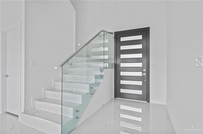 Foto del edificio - 17 E St