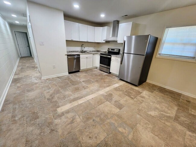 Foto del edificio - 1013 Rosedale Ave