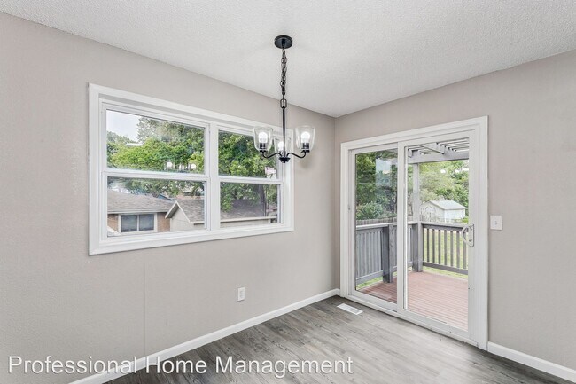Foto del edificio - 4 br, 2 bath House - 432 Ven John St