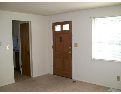  - 35 E Madison Ave