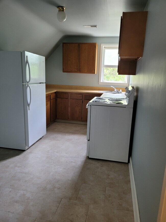 Kitchen - 596 Crosby St