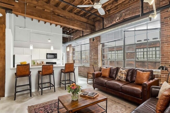 Foto del edificio - SoHo Lofts