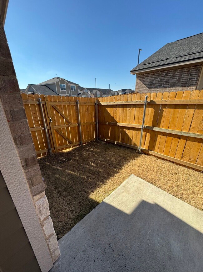 Foto del edificio - 445 Elevon Pkwy