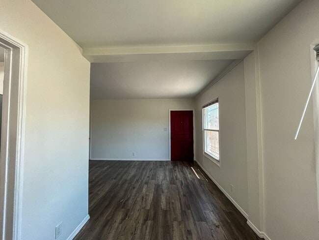 Building Photo - 3401 W 84th Pl