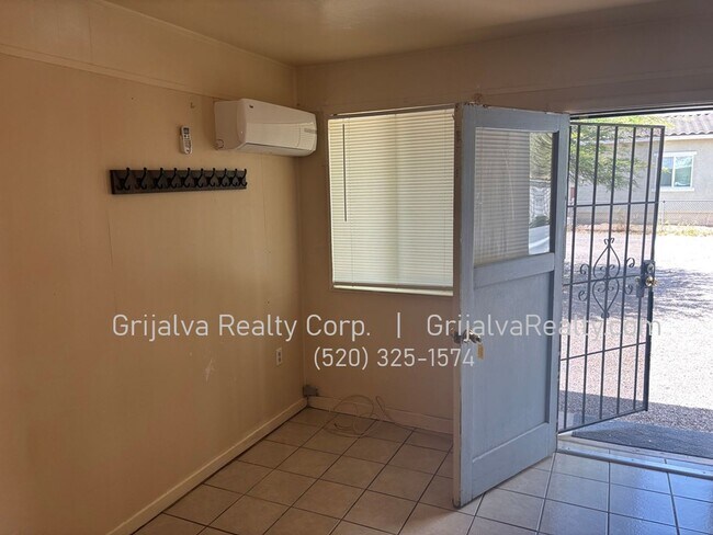 Foto del edificio - 2137 N Belvedere Ave