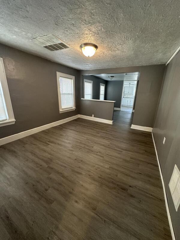 Building Photo - 9702 Laird Ave