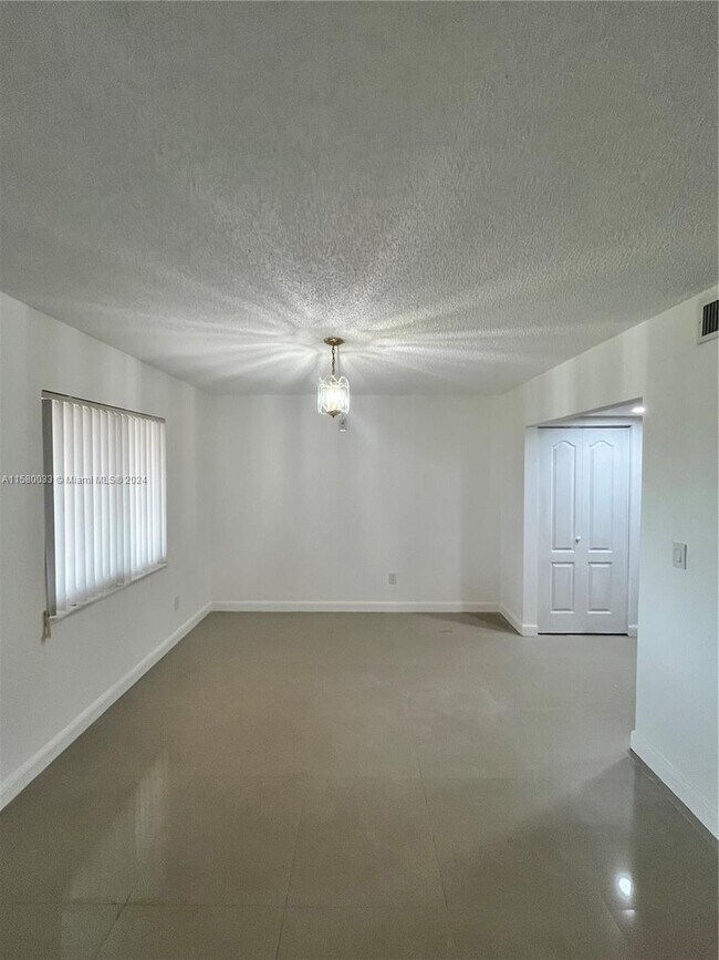 Building Photo - 1930 NW 119th St
