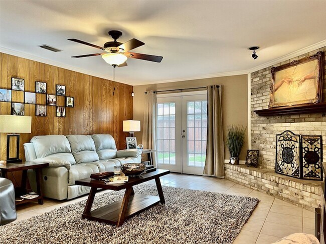 Foto del edificio - 15542 Earlport Cir