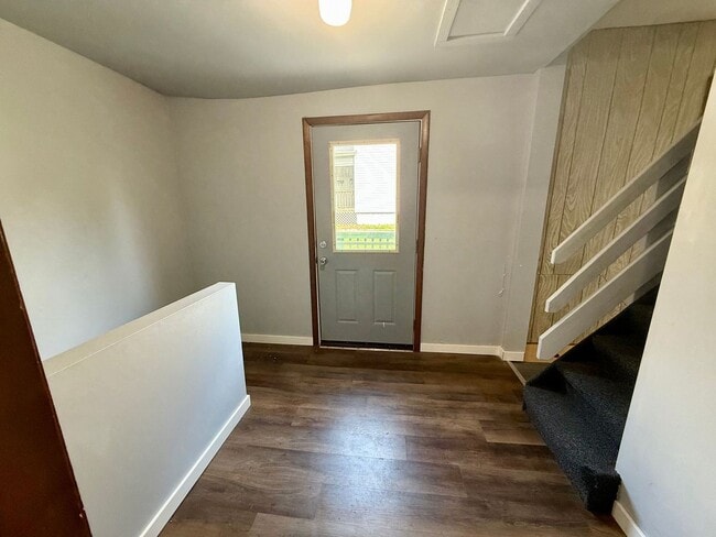 Foto del edificio - 3 Bed 1 Bath Single Family Home in Wausau - End Of Year Special: HALF OFF DEPOSIT!