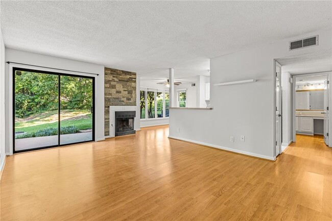 Building Photo - 1101 Garden Ct