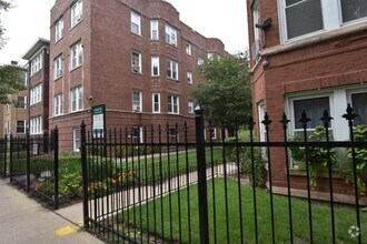 Building Photo - 4424 N Wolcott Ave