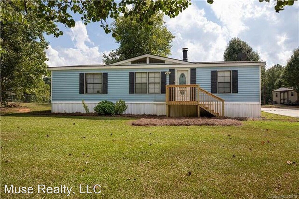 3979 Berry Hill Rd, Edgemoor, SC 29712 House Rental in Edgemoor, SC