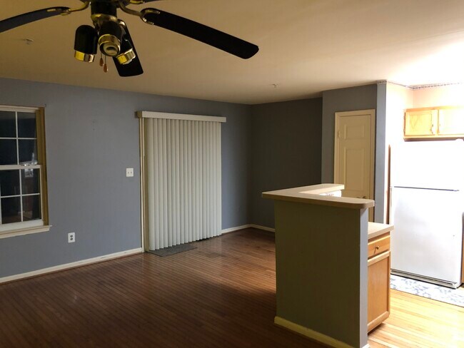 Building Photo - 9620 Antler Cir
