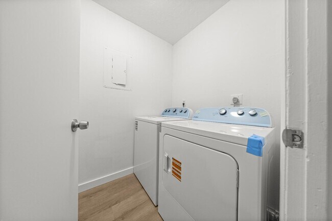 Foto del edificio - 2931 SE 52nd Ave