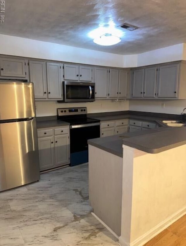 Foto del edificio - 3207 Spruce Pine Rd