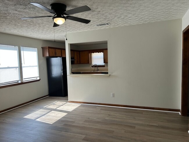 Photo - 120/122 Deer Creek Dr Apartment