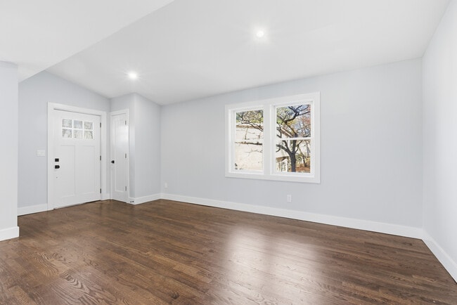 Foto del edificio - 85 Euclid Ave