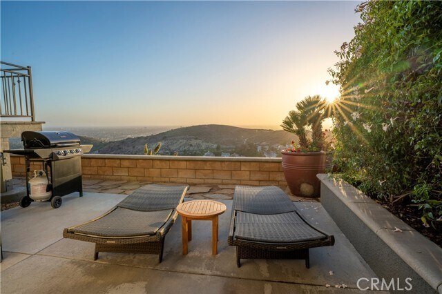 Foto del edificio - 6206 E Cliffway Dr