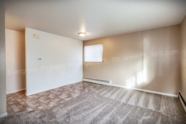 Foto del edificio - 1301 Burton Ct