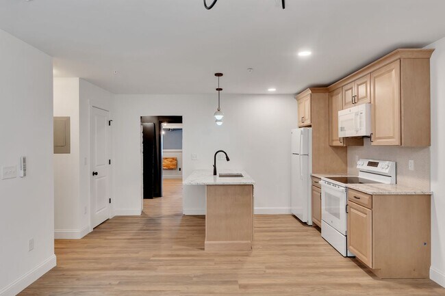 Foto del edificio - 36 Pawling Ave