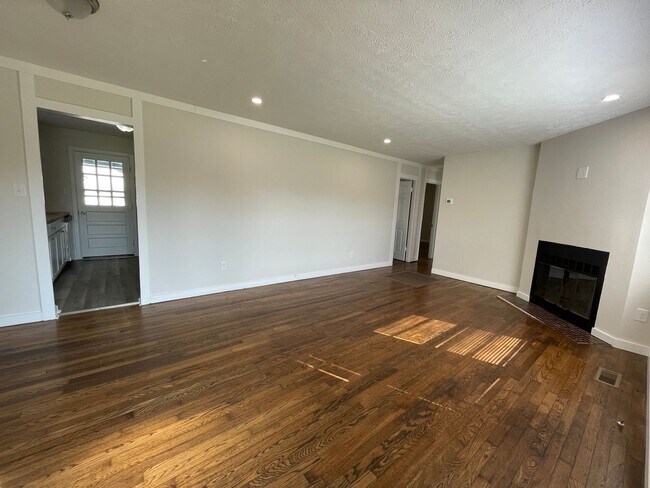 Building Photo - COME RELAX IN YOUR NEW HOME!