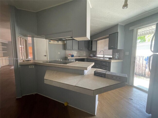 Foto del edificio - 11764 Leeward Pl