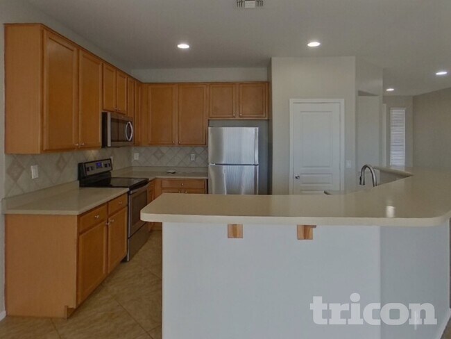 Building Photo - 6624 S 45th Glen