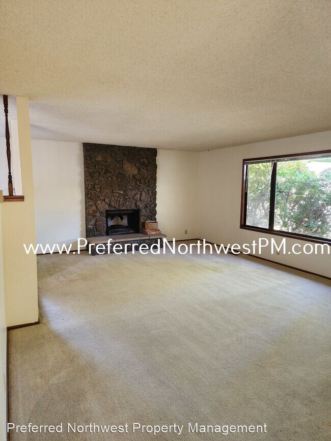 Building Photo - 3 br, 2 bath House - 2049 Praslin St