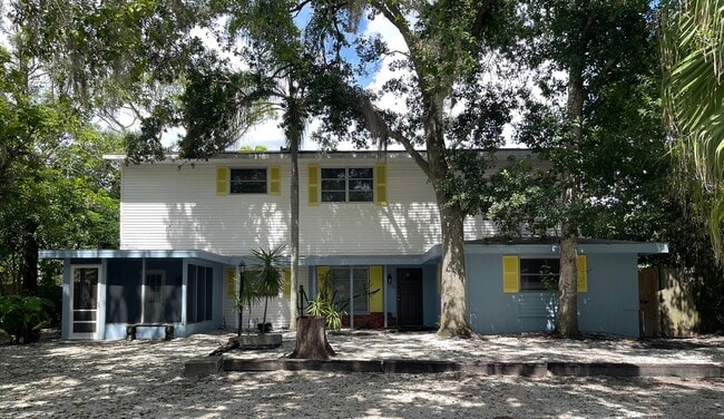 Building Photo - 7093 Brentford Rd