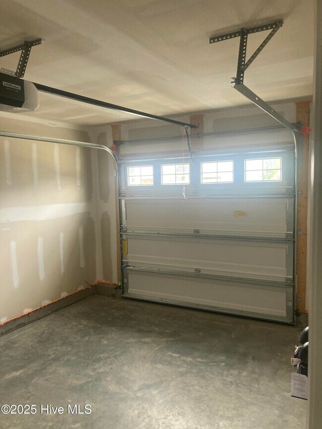 Foto del edificio - 3226 Edgemead Cir