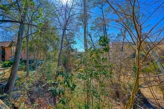 Building Photo - 8277 Kingsbrook Rd