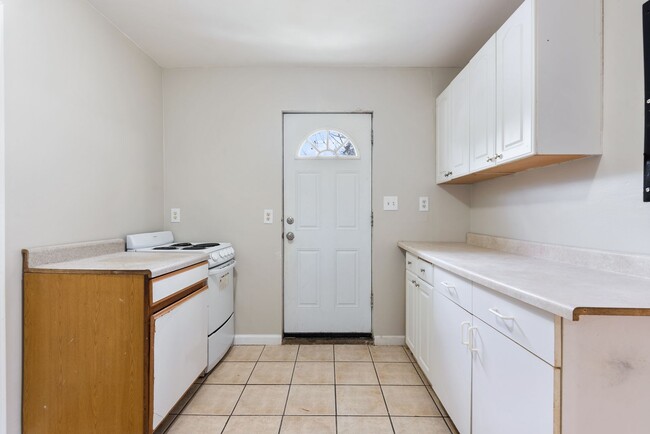 Photo - Quirky 1-bedroom for a Reasonable Price! Apartment