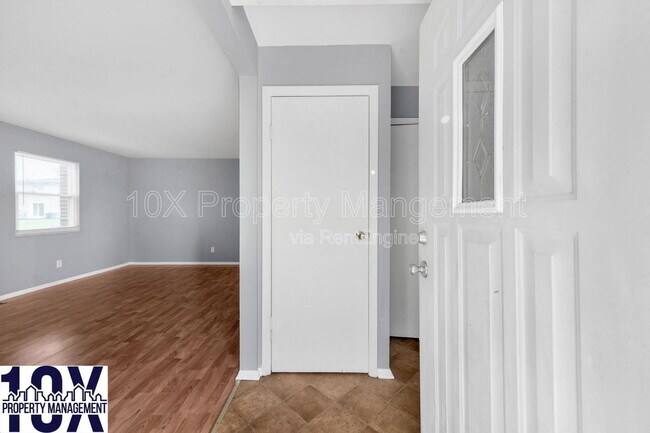 Foto del edificio - 3069 Rotunda Ct S