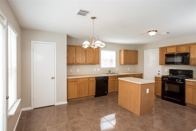 Building Photo - 8010 Suffield Glen Ln