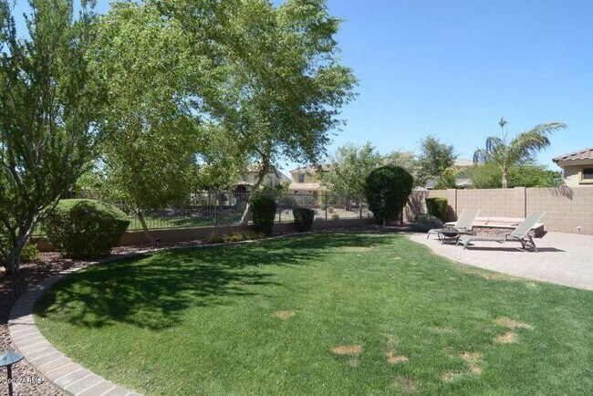 Foto del edificio - 26906 N 54th Ave