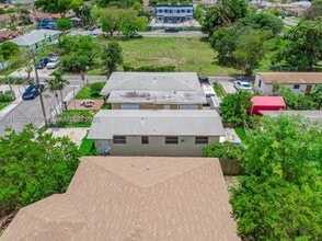 Building Photo - 805 NW 3rd Ave