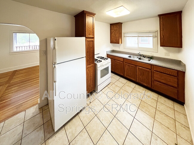 Building Photo - 3620 W Pikes Peak Ave