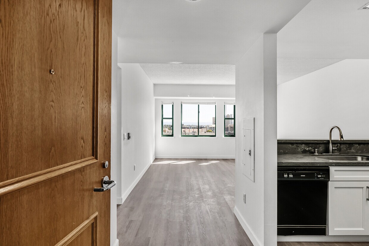 928 Franklin St Unit 527, Oakland, CA 94607 Condo for Rent in Oakland, CA