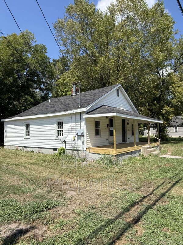 Building Photo - 1408 Roanoke St